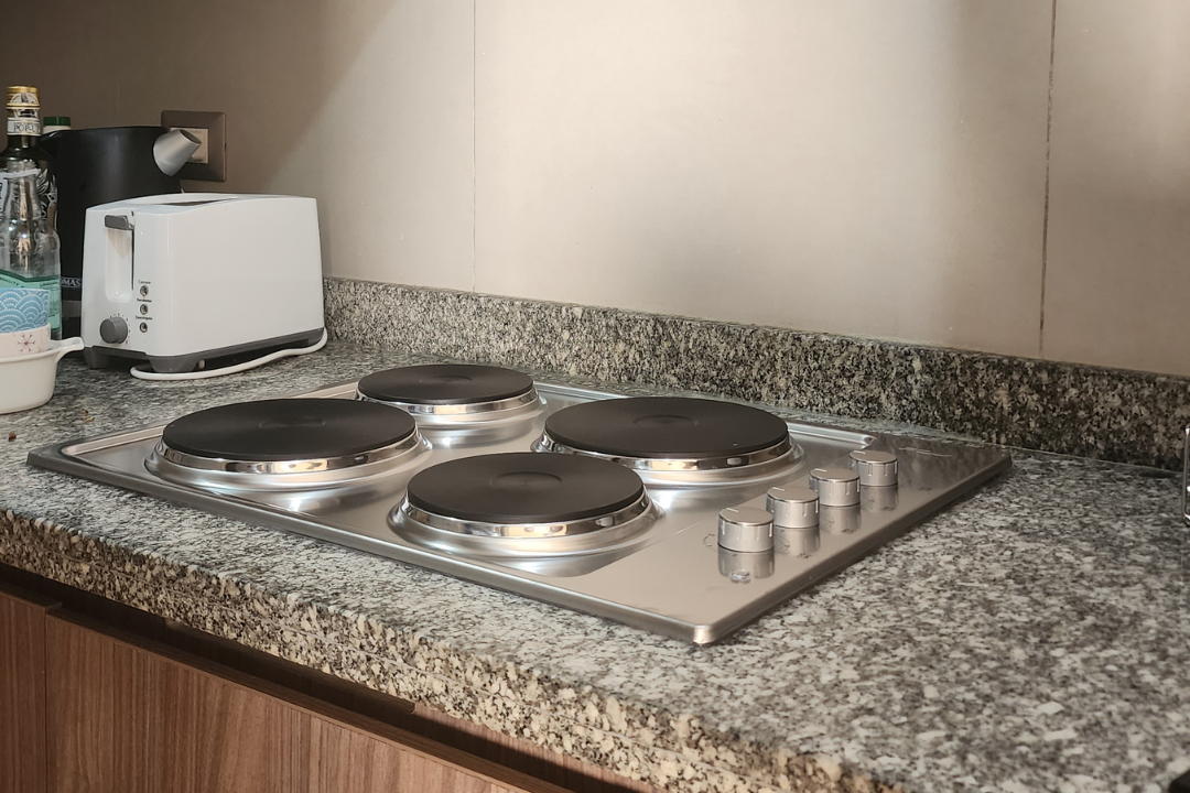 Revisión de encimeras de platos en santiago.